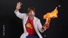 ניסים וניסויים-דר' מולקולה