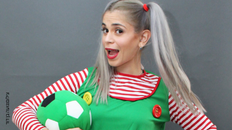 ליאל יוצאת לטייל